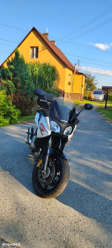Honda CBF - 2