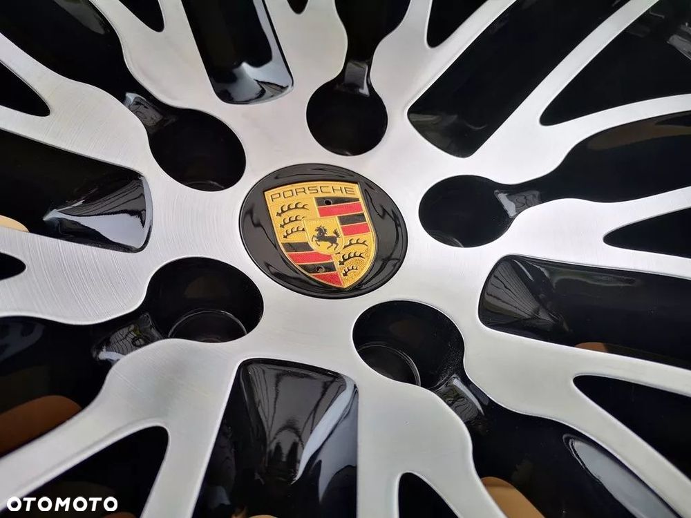 PORSCHE MACAN S / TURBO/ SPIDER 21''95B nowy model - 12
