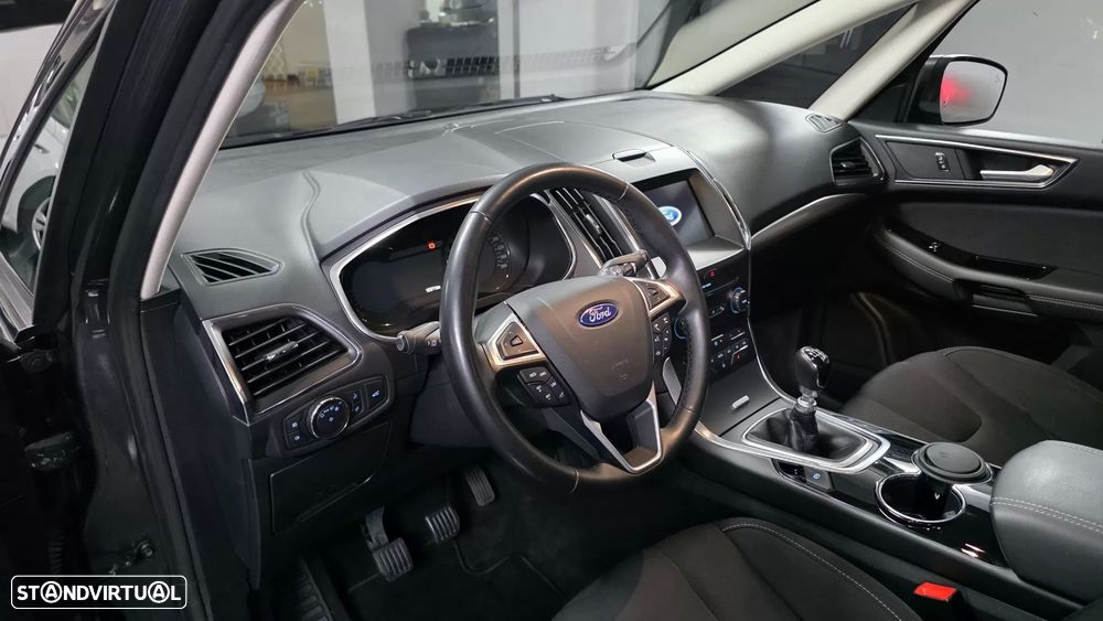 Ford S-Max 1.5 Eco Boost Start-Stopp TITANIUM - 5