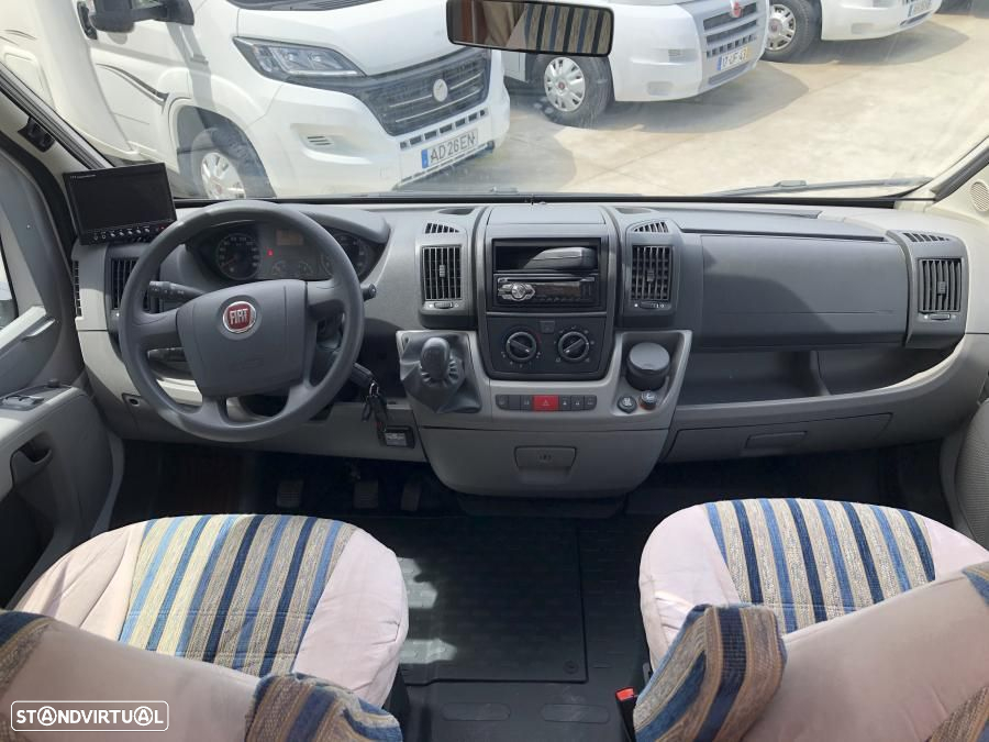 Laika Serie X X713r cama central - 16