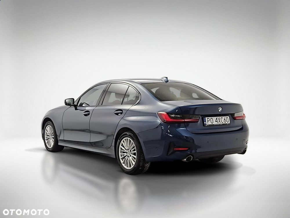 BMW Seria 3 320i xDrive Sport Line - 3