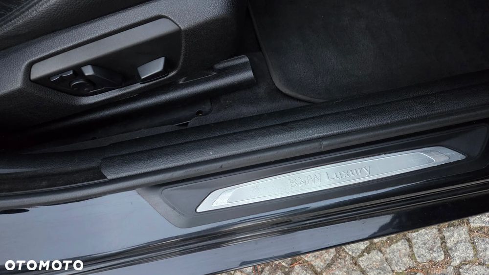 BMW 3GT 320d Sport-Aut Luxury Line - 31