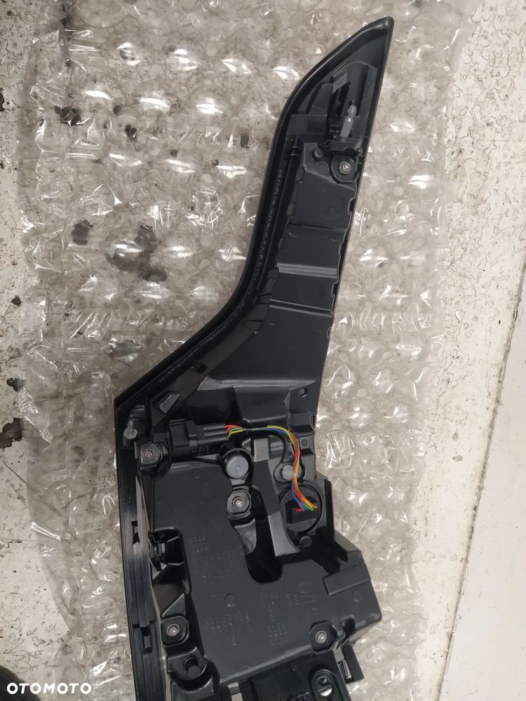 RANGE ROVER SPORT L494 LAMPA PRAWA TYŁ TYLNA LED NOWA - 7