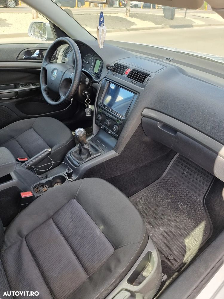Skoda Octavia - 6