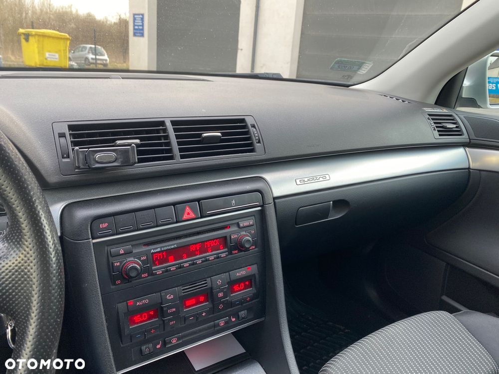 Audi A4 Limousine 1.8 T quattro - 12