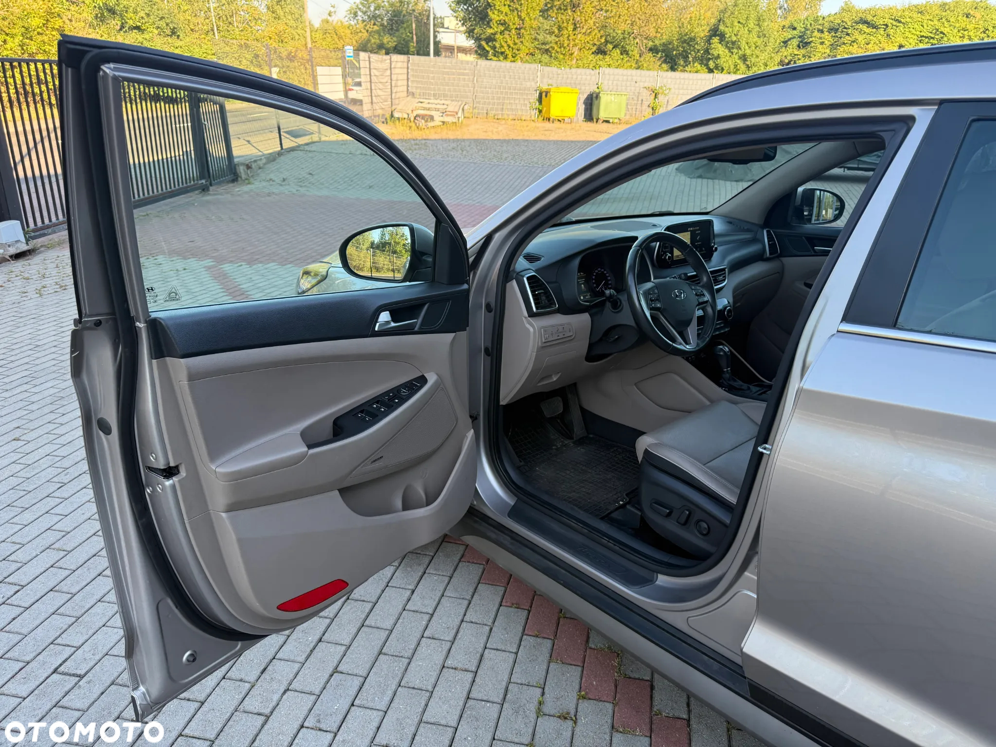 Hyundai Tucson 2.0 CRDi 4WD Automatik Premium - 25
