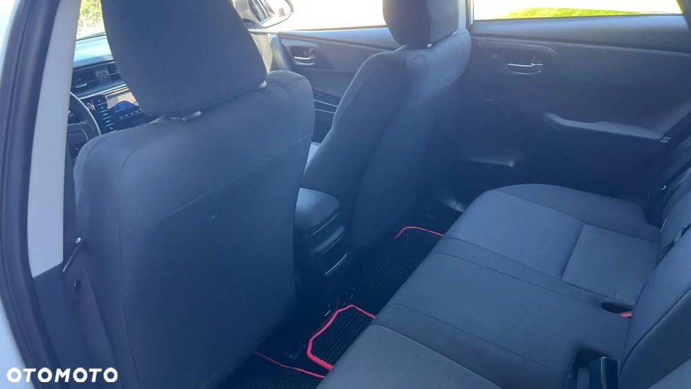 Toyota Auris 1.6 Active - 13