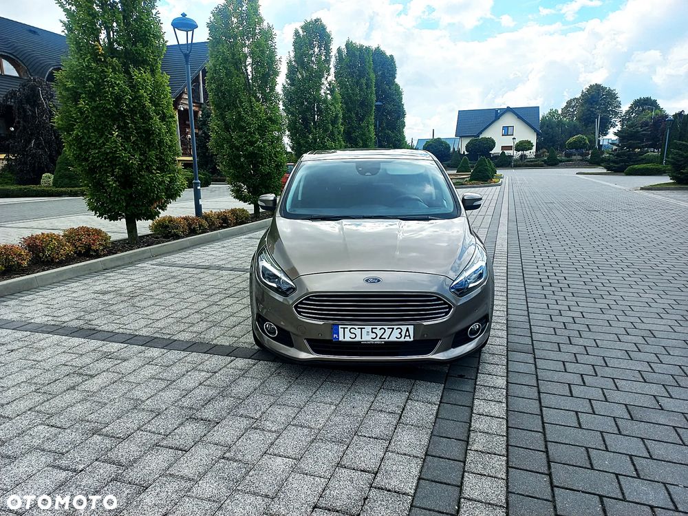Ford S-Max 2018 photo 2