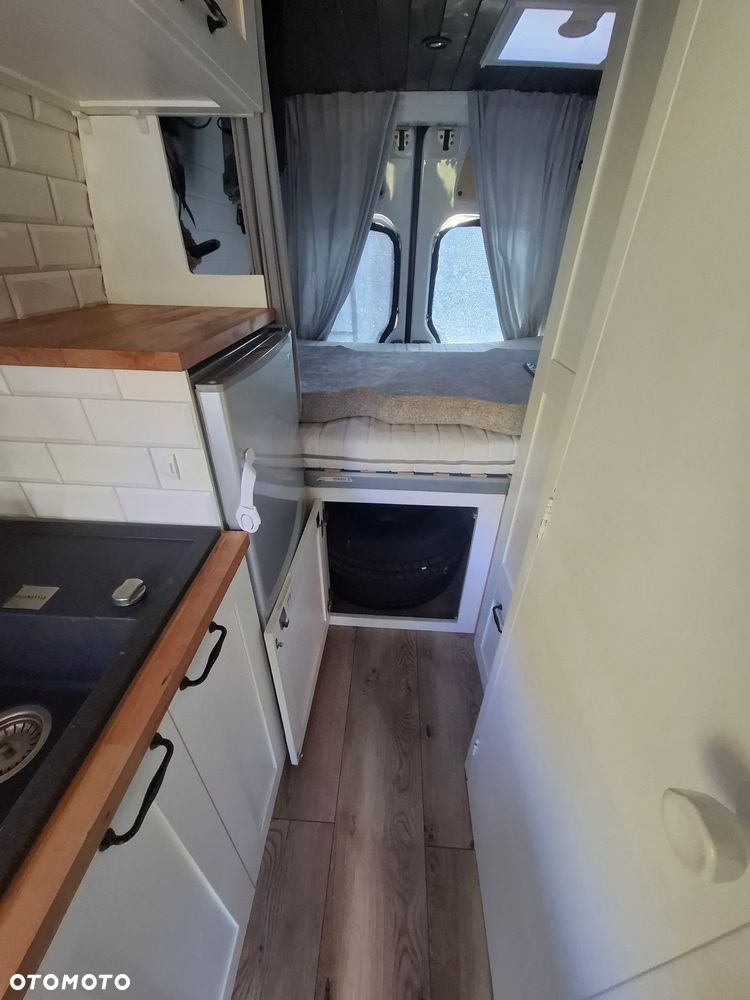 Volkswagen CRAFTER - 11