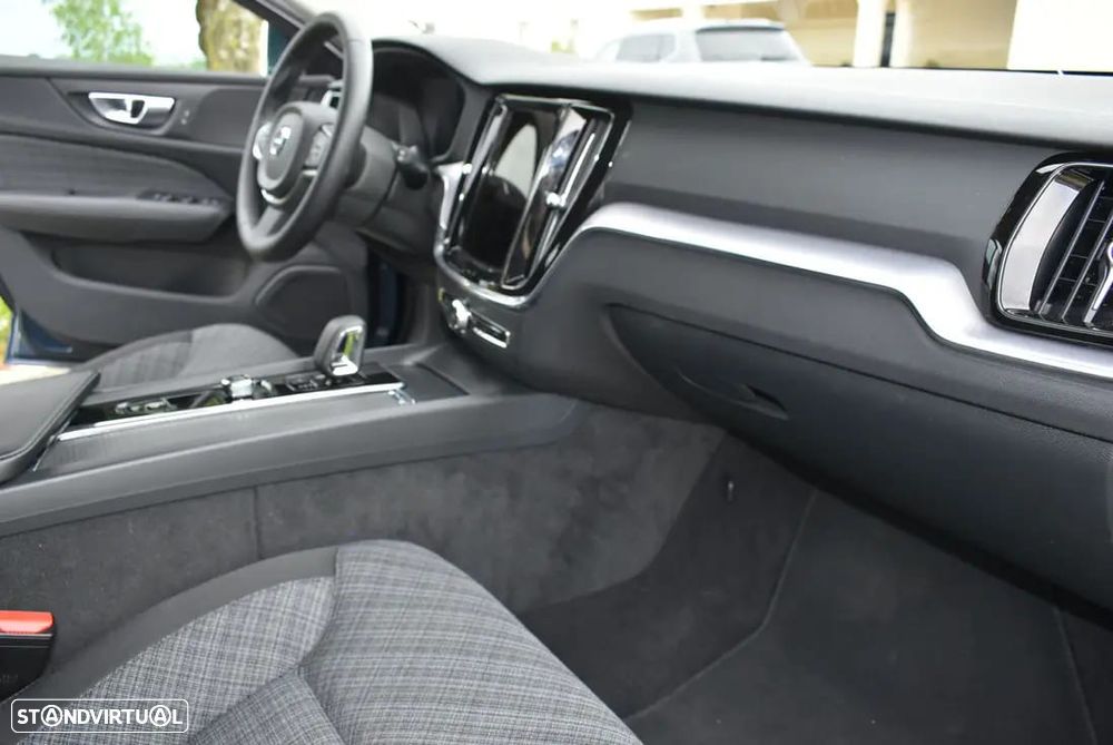 Volvo V60 2.0 B4 Core - 14