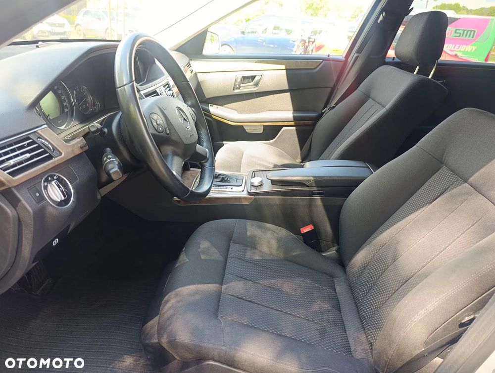 Mercedes-Benz Klasa E 200 Kompressor Automatik Elegance - 11