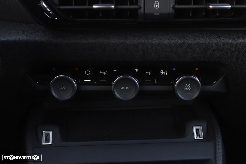 Citroën C4 1.2 PureTech Plus - 42