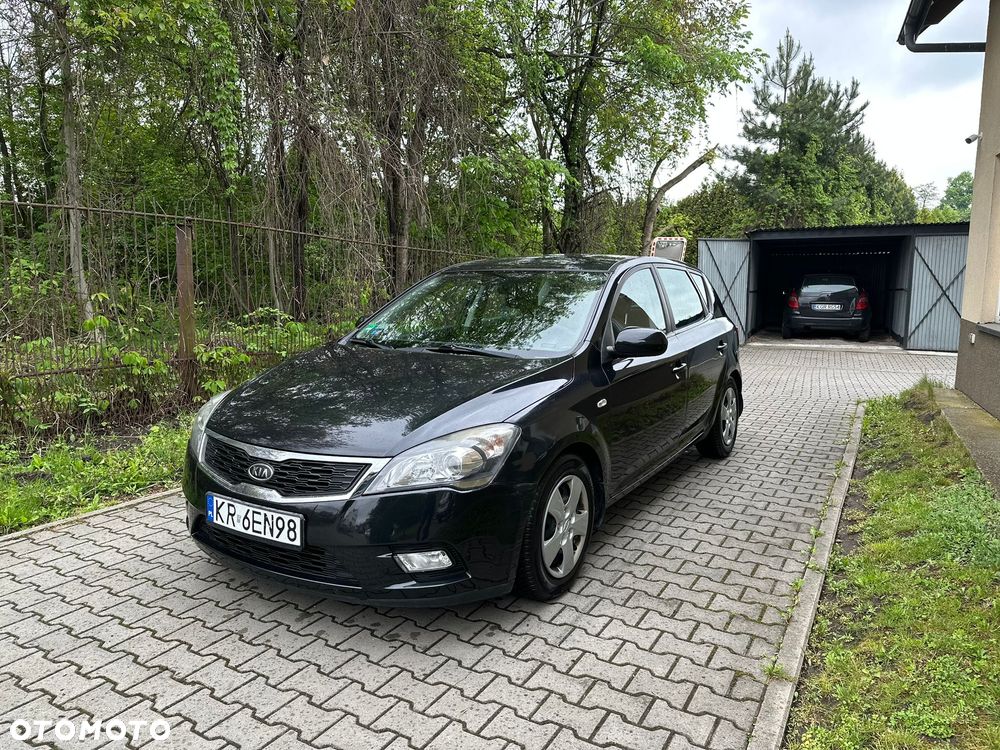 Kia Ceed - 5