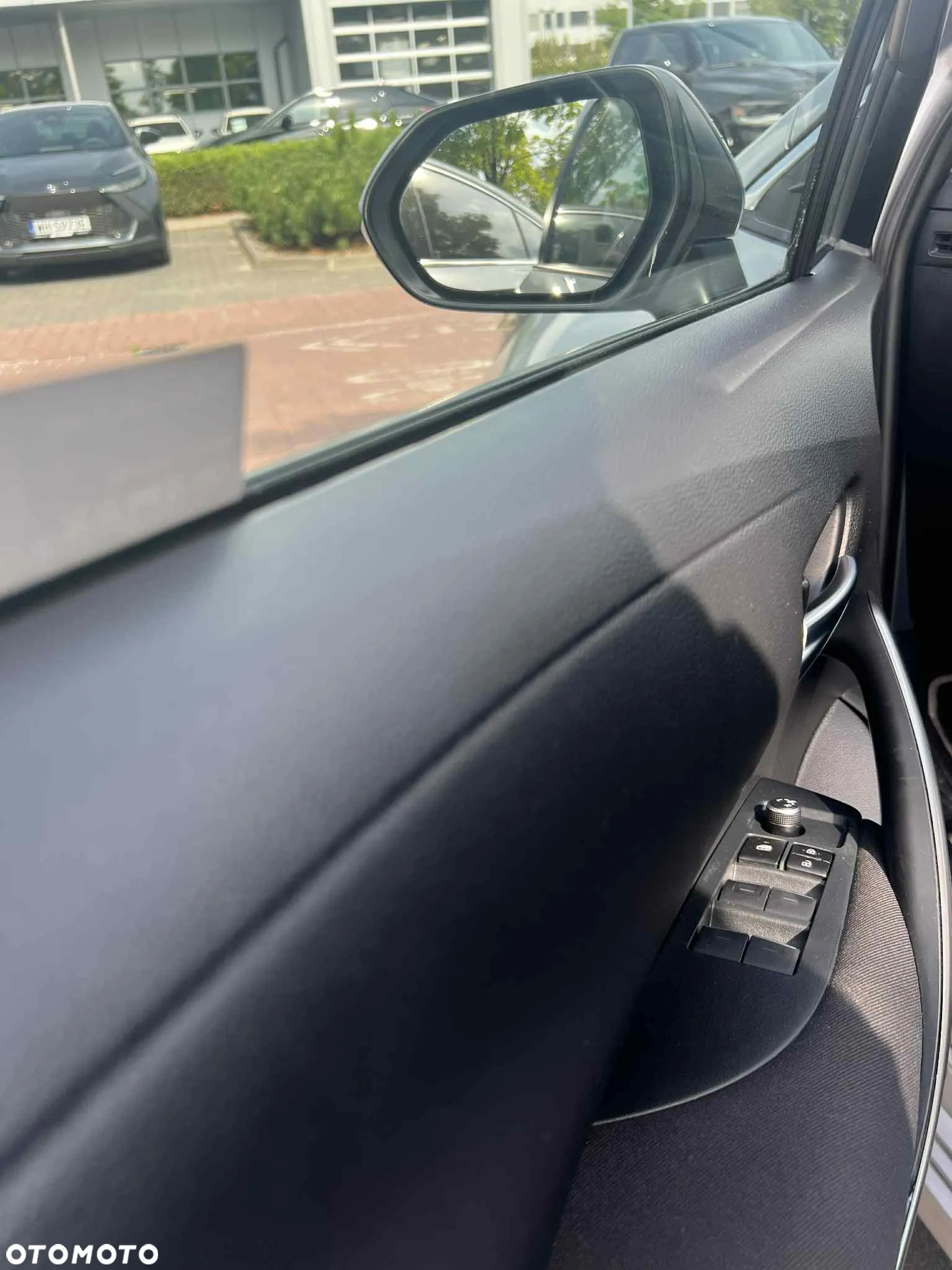 Toyota Corolla - 2