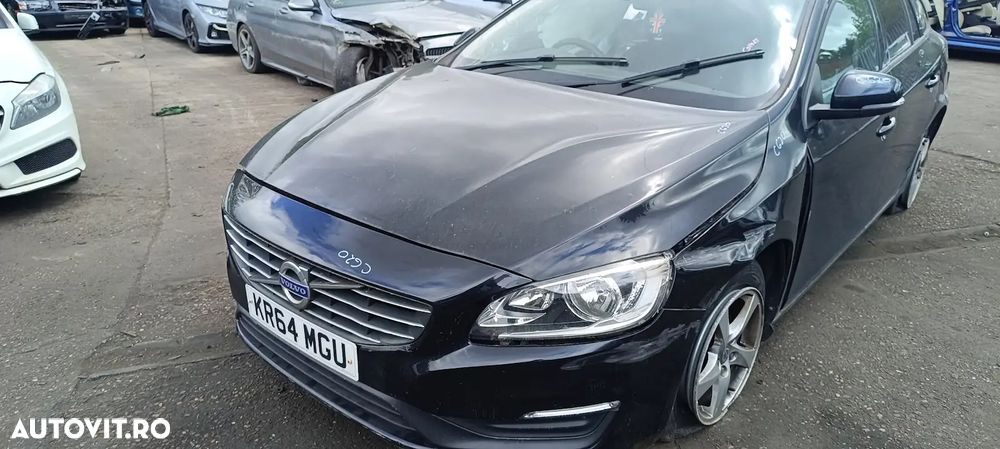 Dezmembrari / Dezmembrez Volvo V60 2.0 D4204T5 cutie viteze manuala cod culoare 45200 - 2