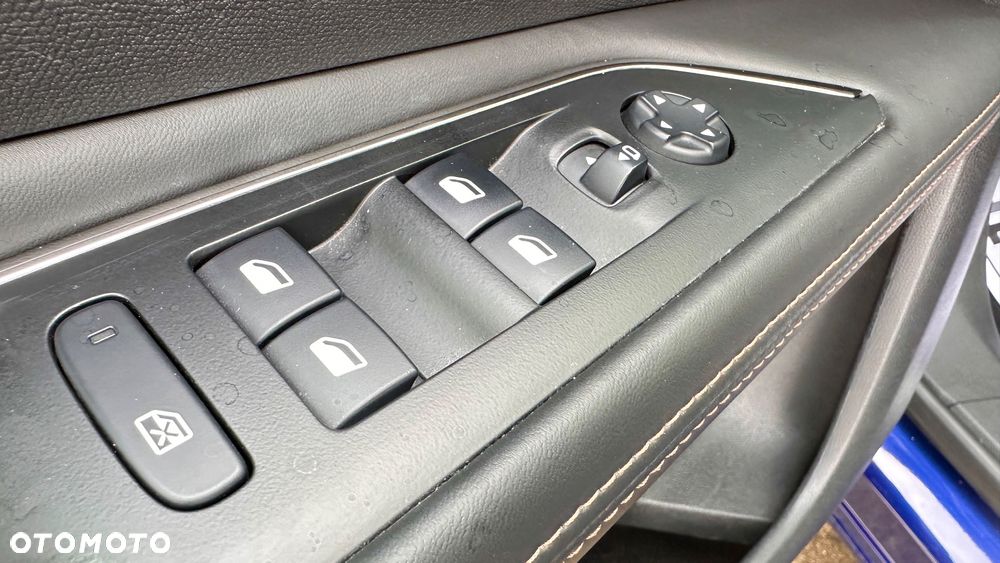 Peugeot 3008 2.0 HDi Premium - 30