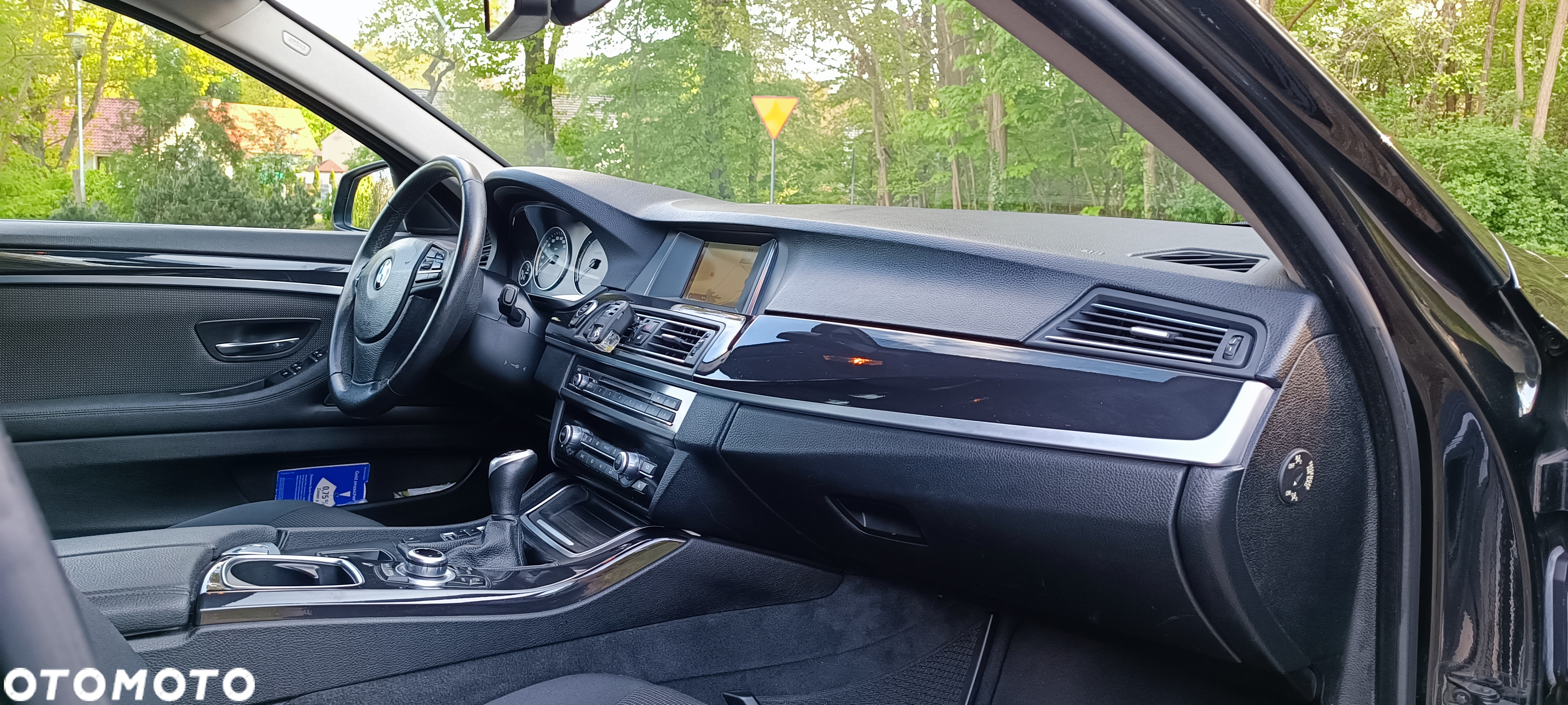 BMW Seria 5 520d Touring - 12