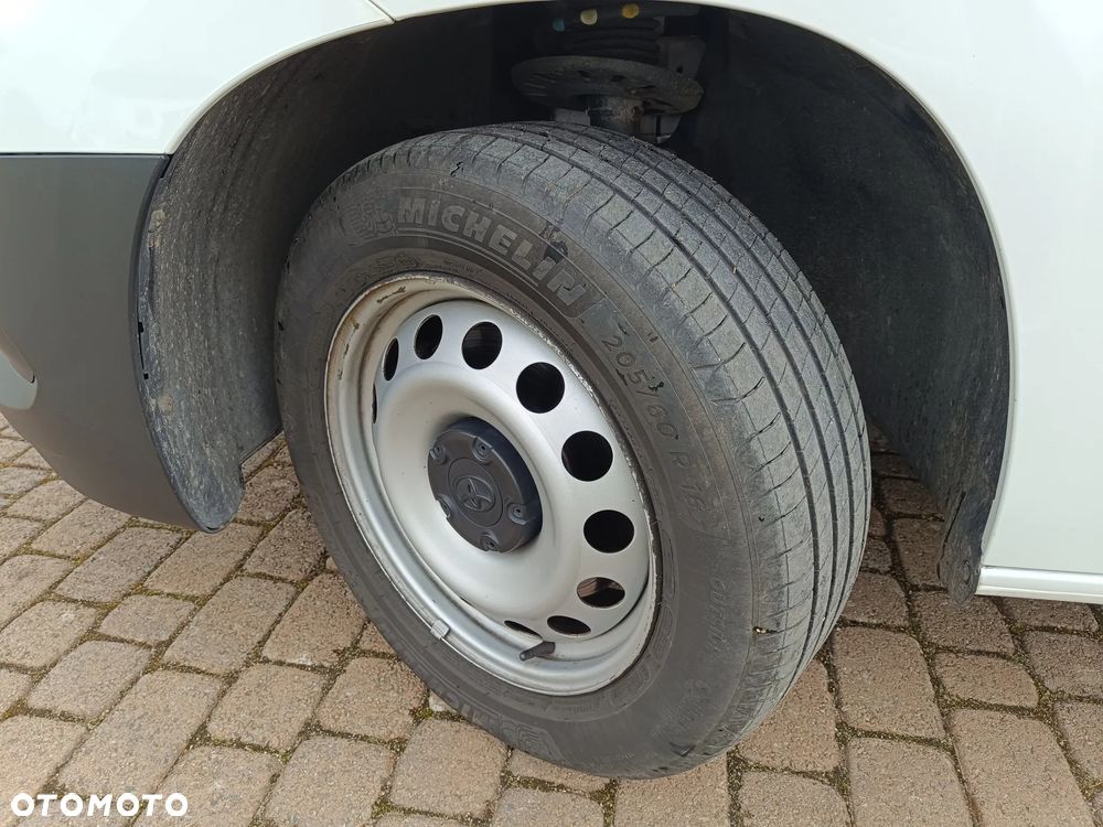 Toyota PROACE CITY - 21