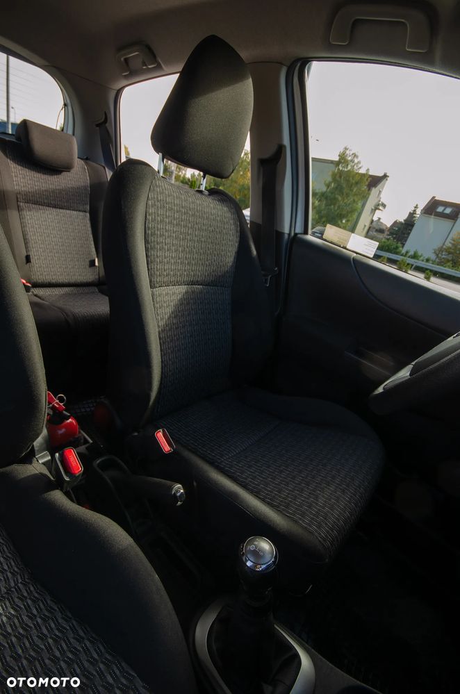 Toyota Yaris 1.0 Active - 26