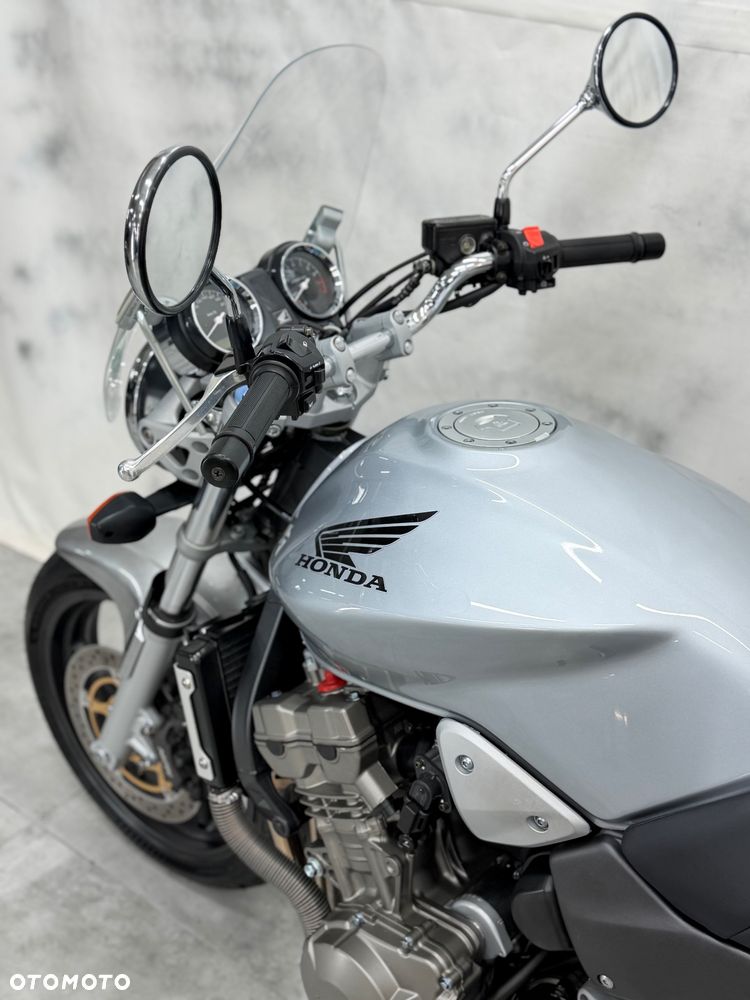 Honda Hornet - 30