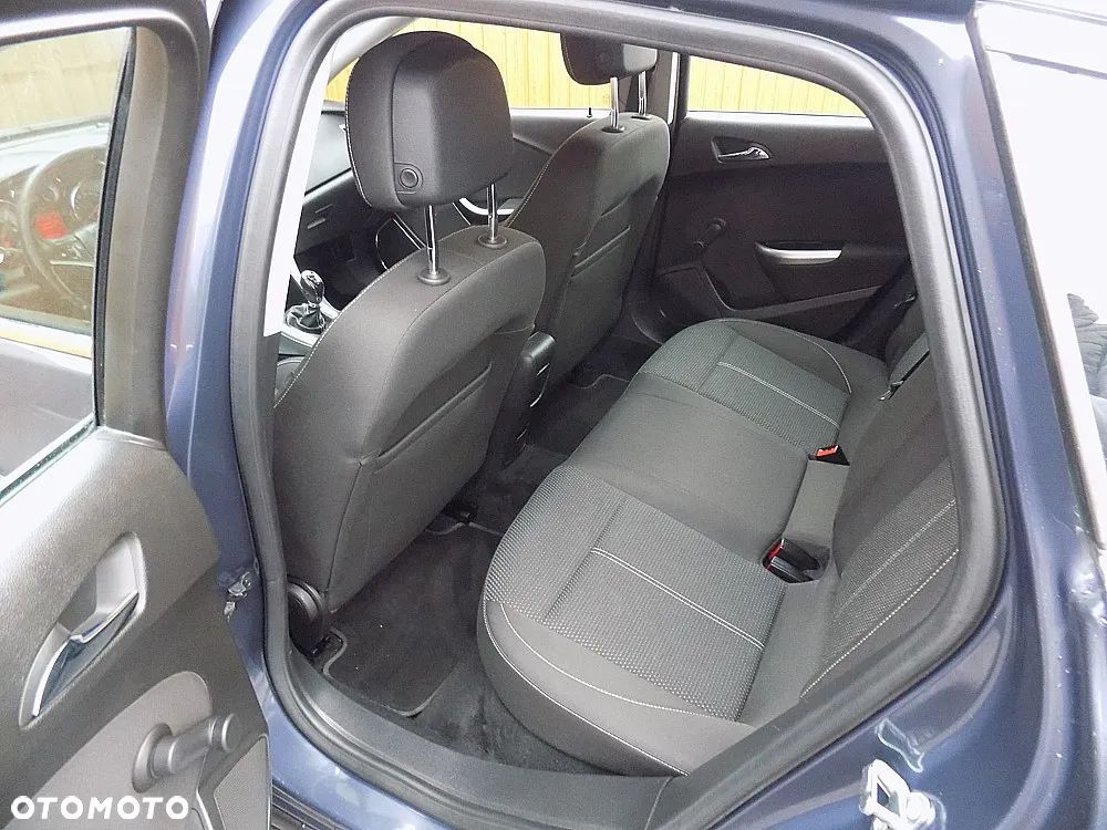 Opel Astra 1.7 CDTI DPF - 6