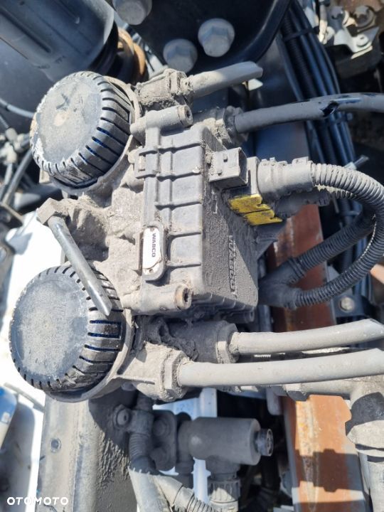 ZAWÓR MODULATOR EBS DAF 106  nr 1867002 - 1