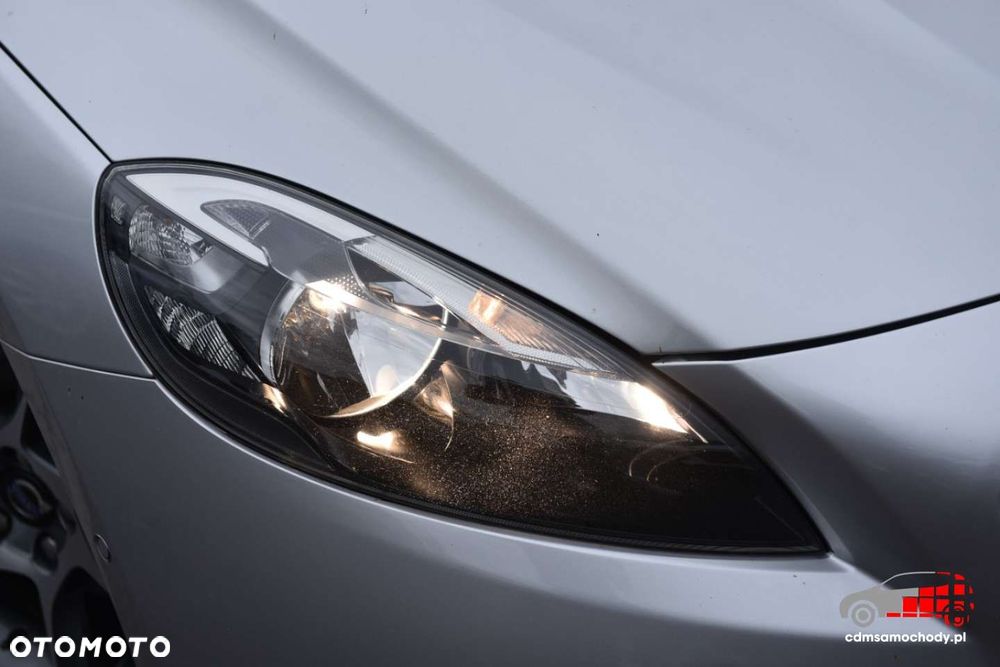 Volvo V40 - 13