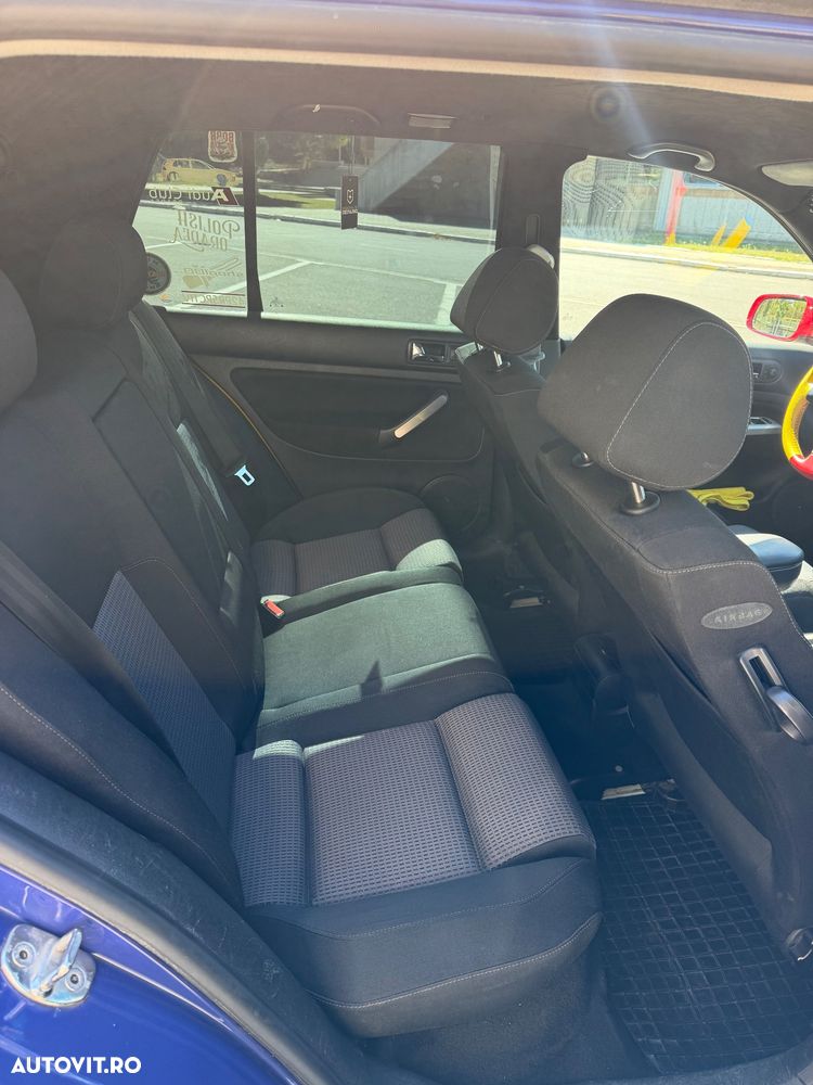 Volkswagen Golf - 9