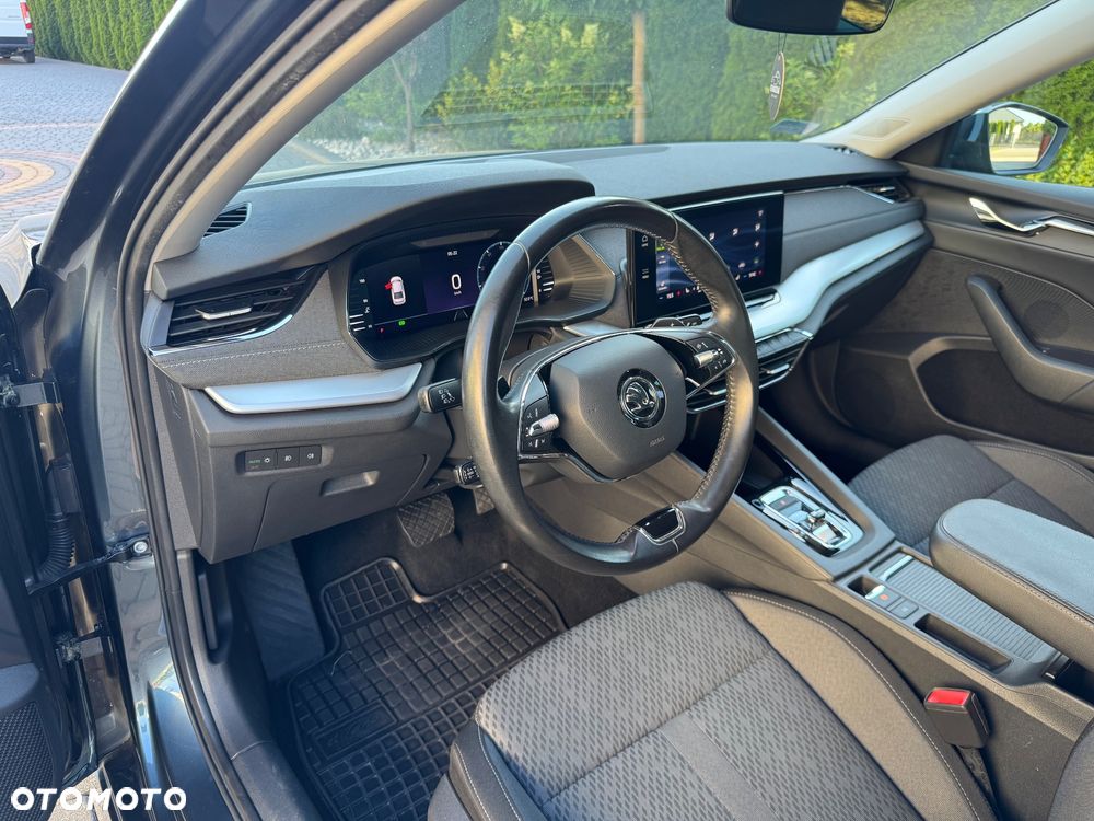 Skoda Octavia 2.0 TDI SCR Style DSG - 35
