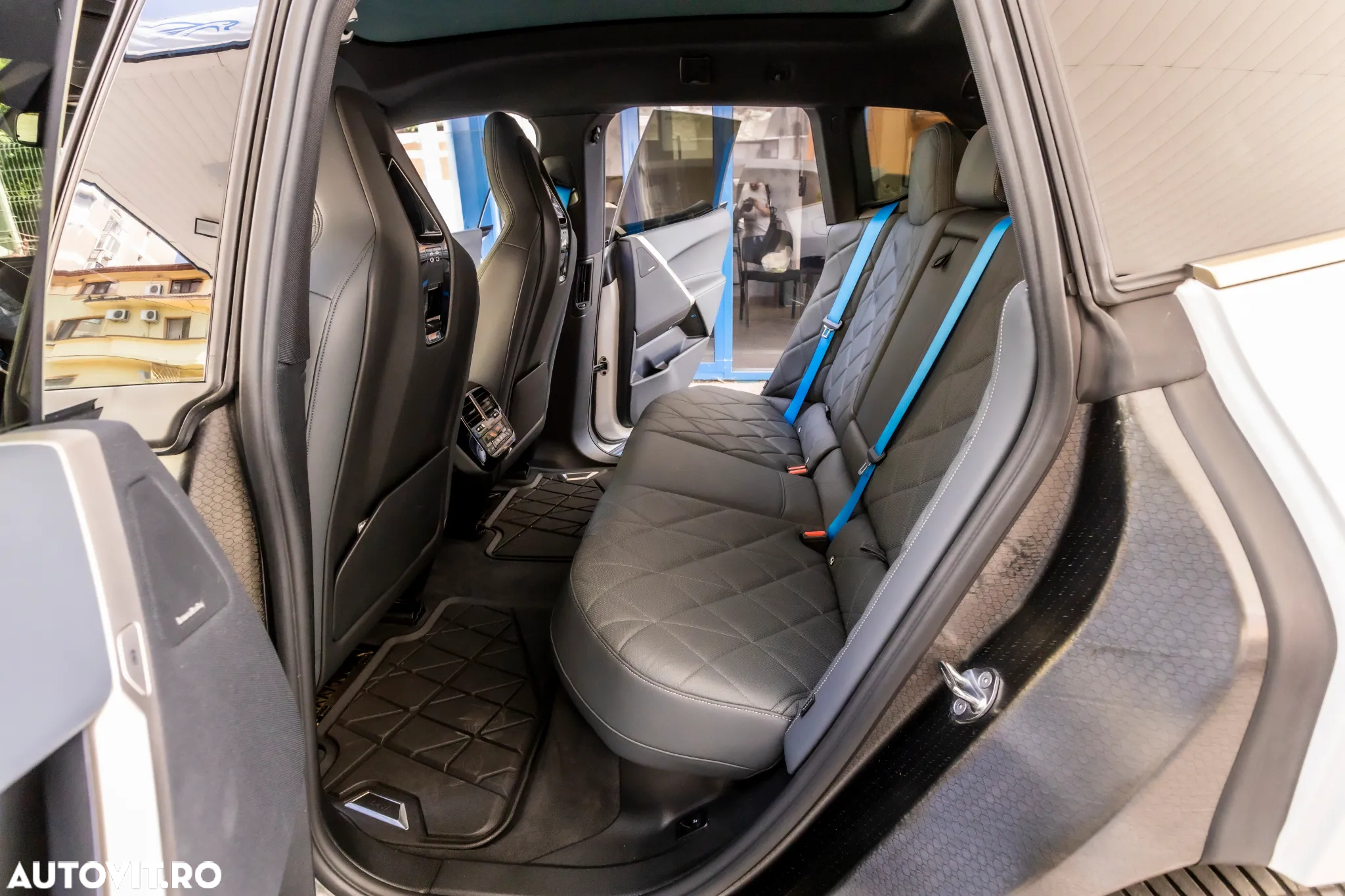 BMW iX xDrive40 - 17
