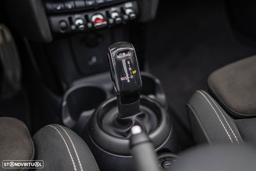 MINI Cabrio Cooper Premium Extra JCW Auto - 33