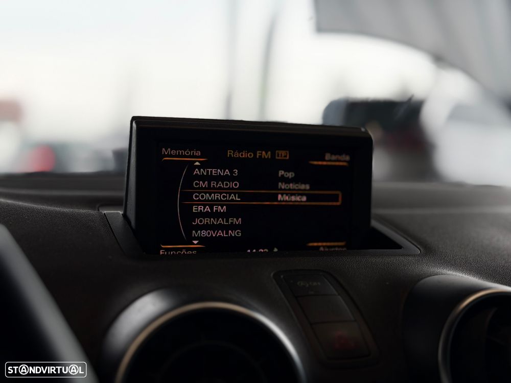 Audi A1 Sportback 1.6 TDI Business Line - 20