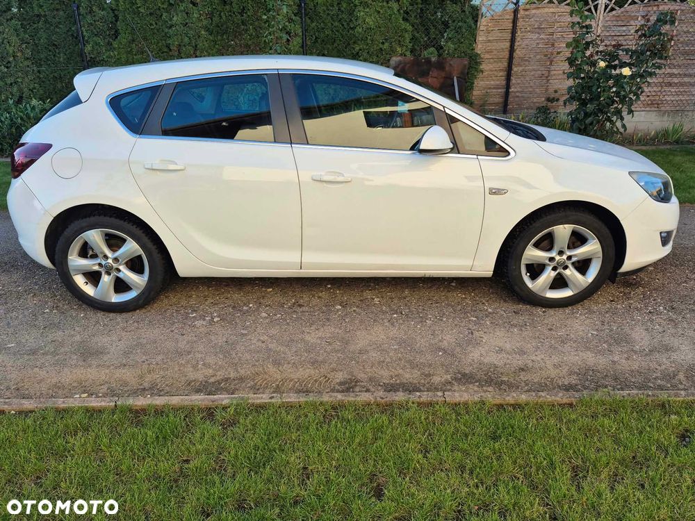 Opel Astra - 1