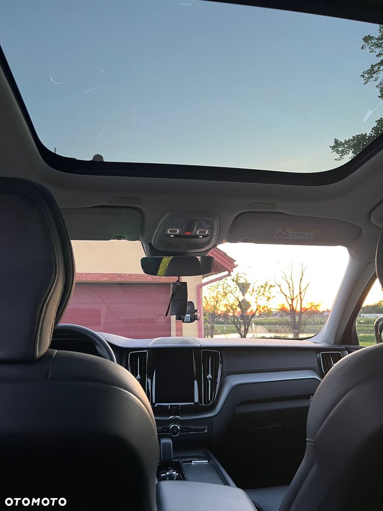 Volvo XC 60 B4 D AWD Geartronic RDesign - 10