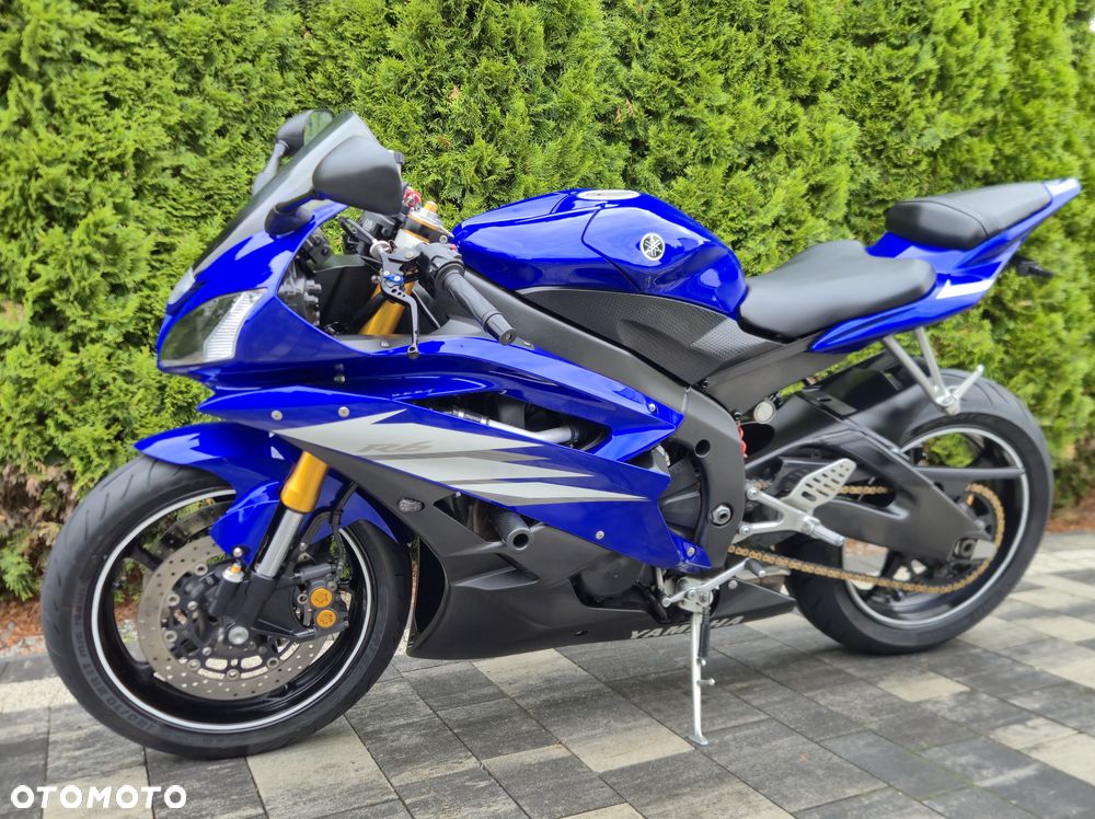Yamaha R6 - 4