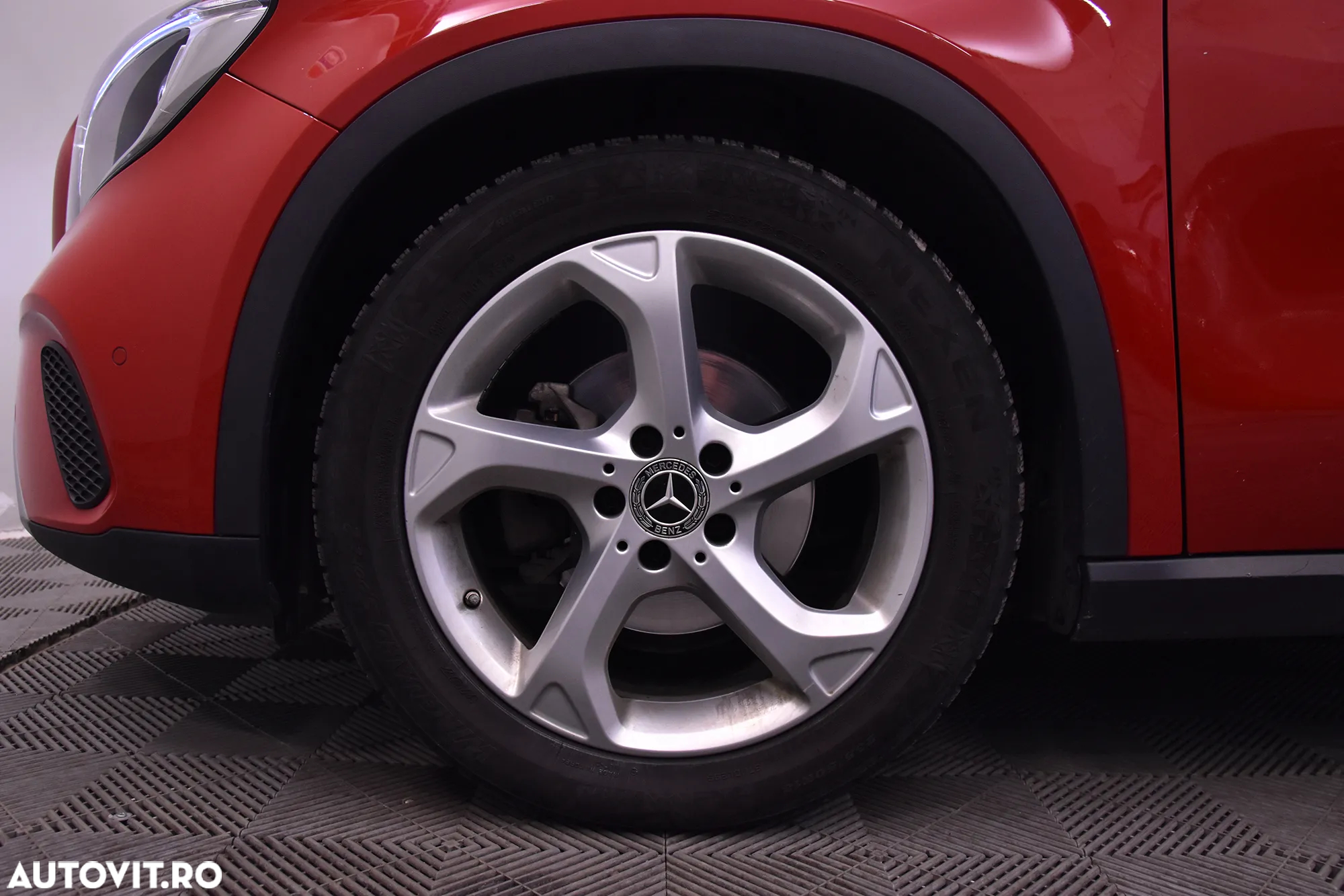 Mercedes-Benz GLA 220 d 4MATIC Aut. - 13