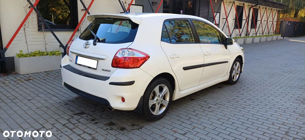 Toyota Auris - 5
