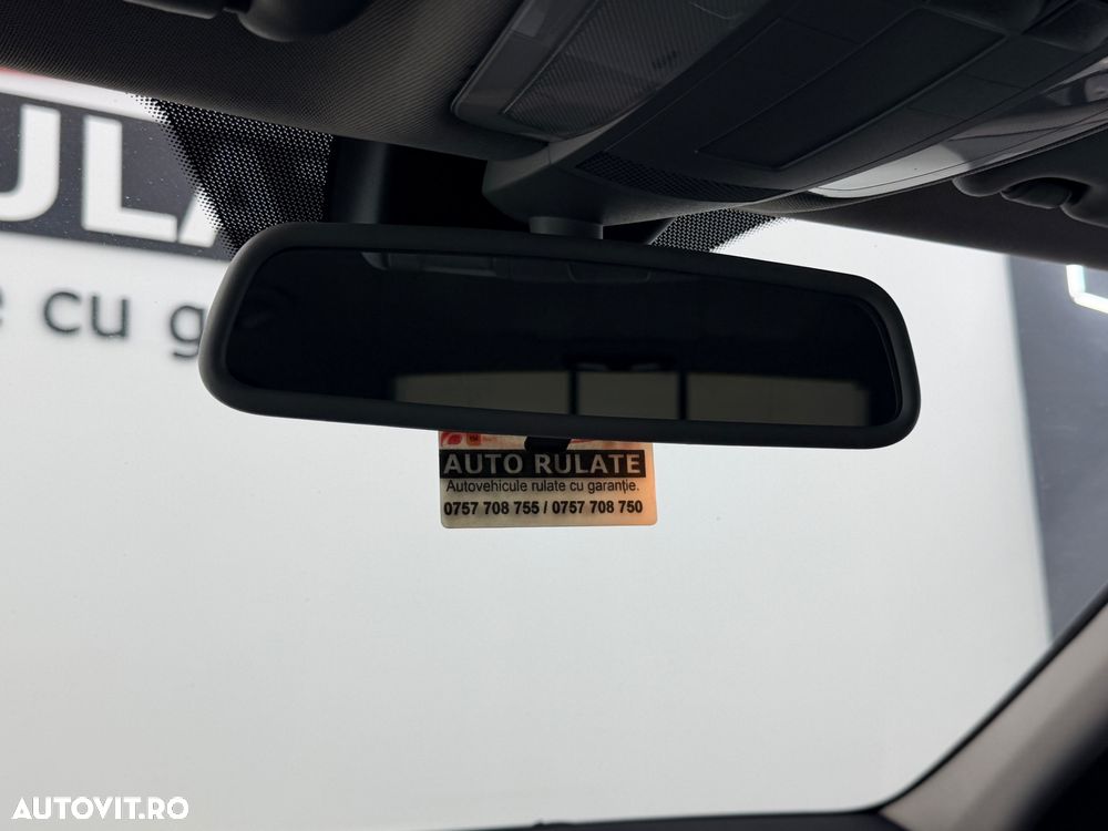 Mercedes-Benz C 220 CDI DPF (BlueEFFICIENCY) Avantgarde - 28