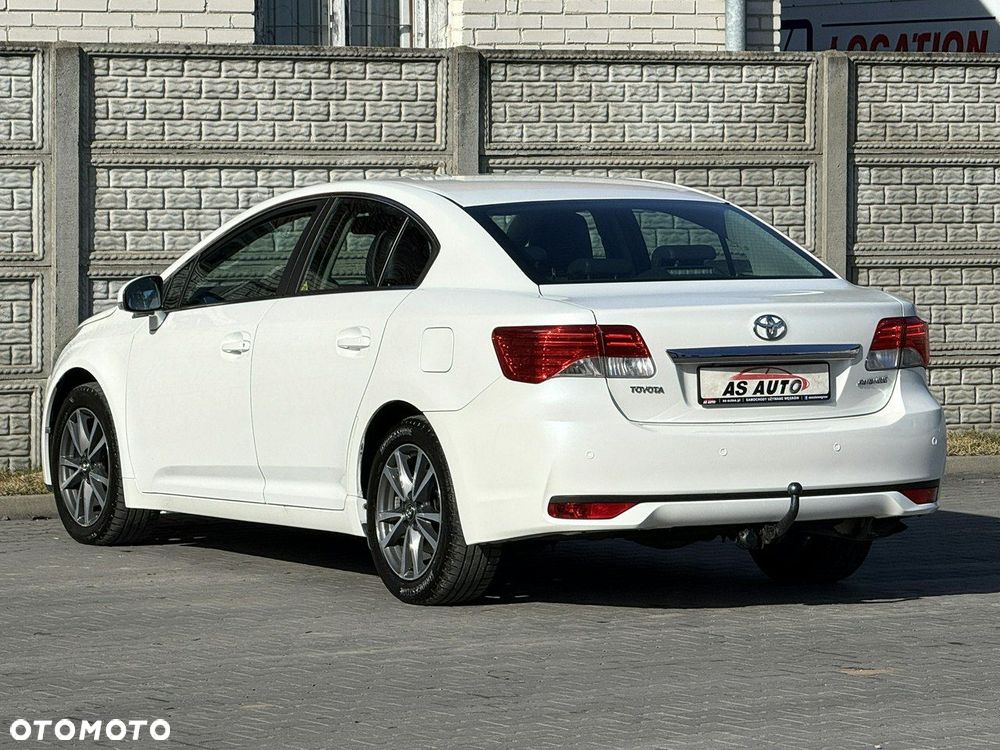 Toyota Avensis 2.0 Premium MS - 40
