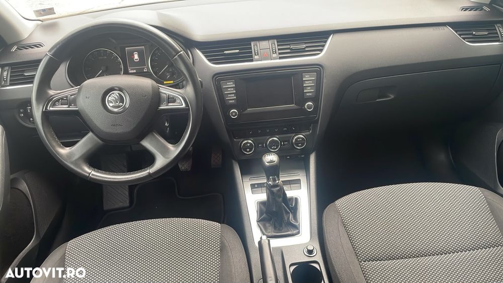 Skoda Octavia - 7