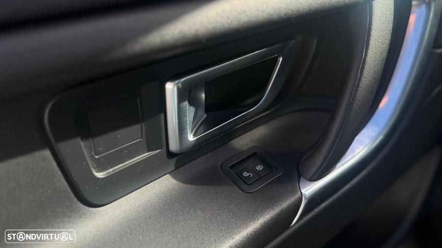 Land Rover Discovery Sport 2.0 eD4 SE - 30