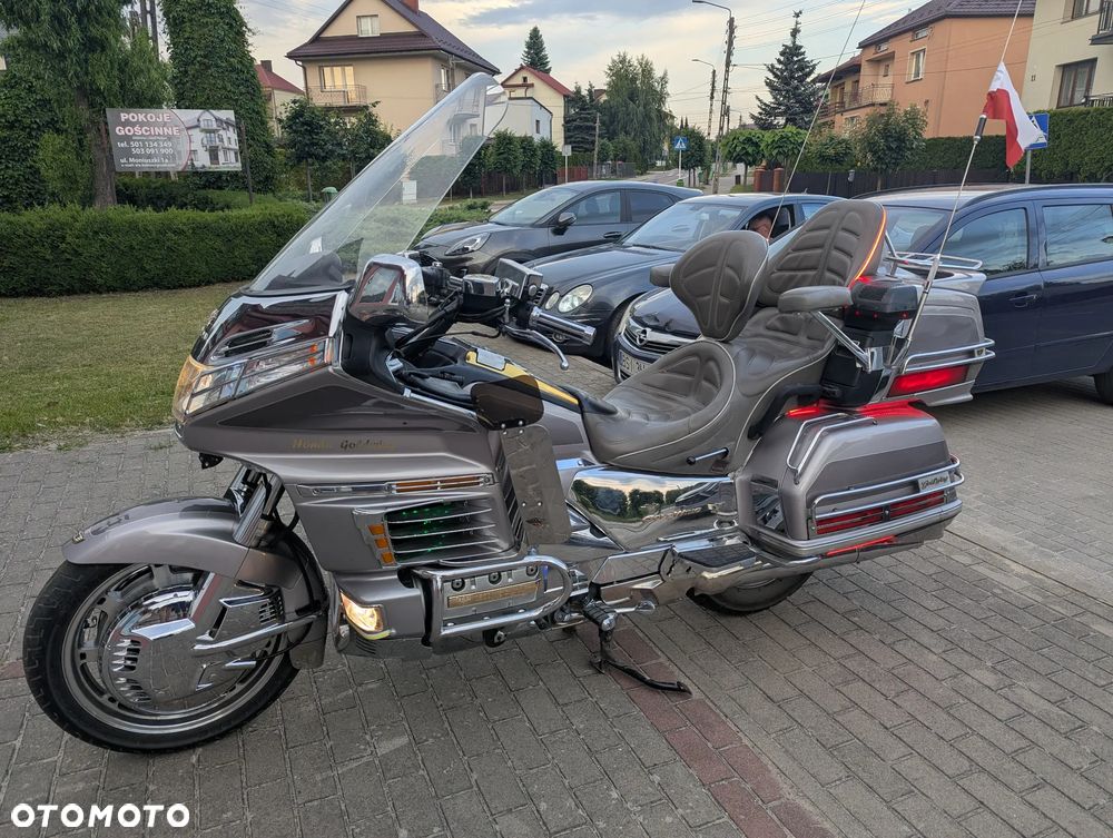 Honda GL - 4