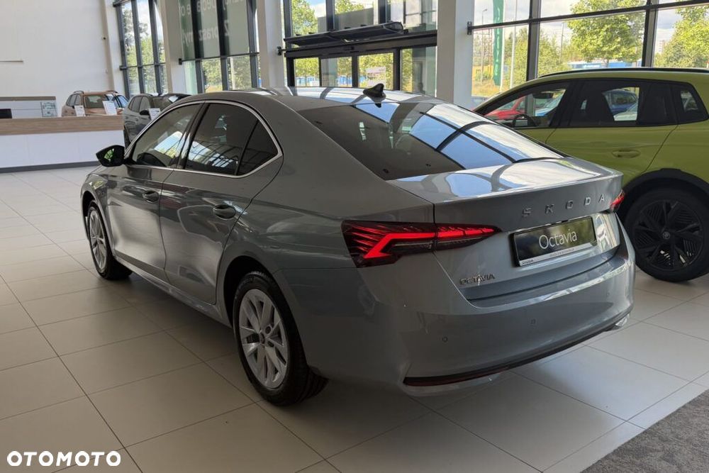 Skoda Octavia 2.0 TDI Edition 130 Selection DSG - 6
