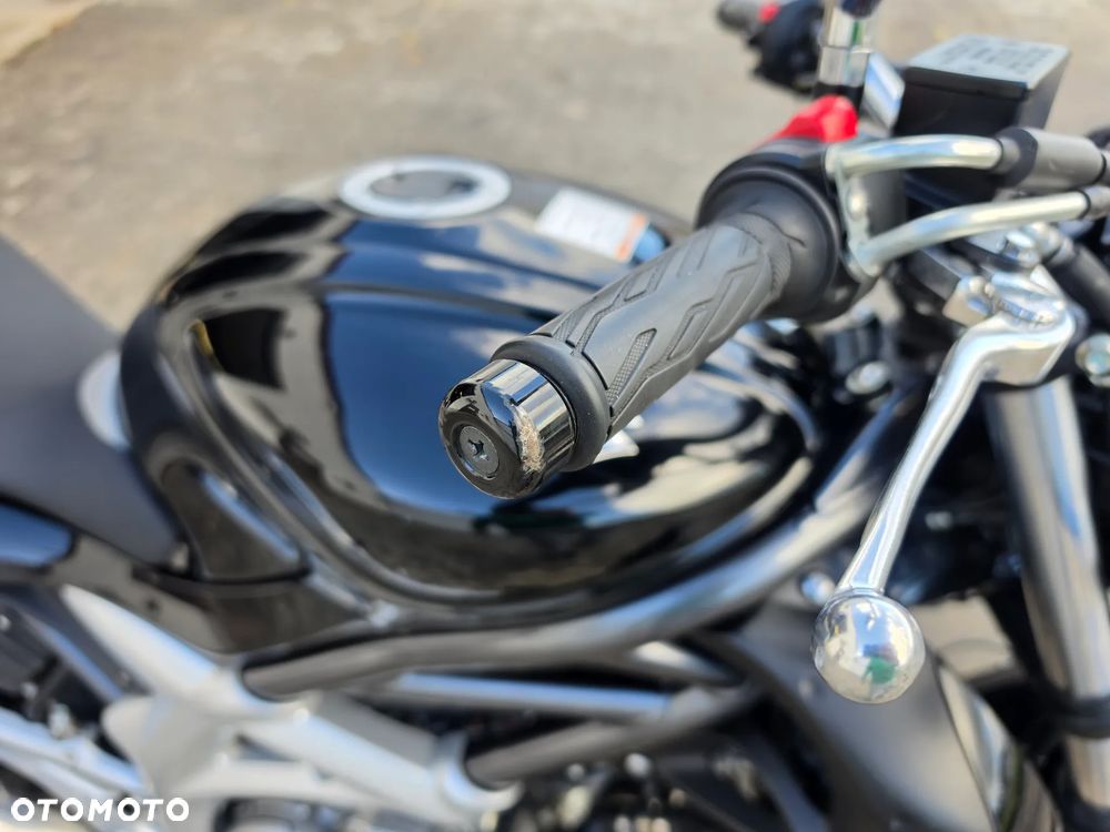Suzuki Gladius - 37