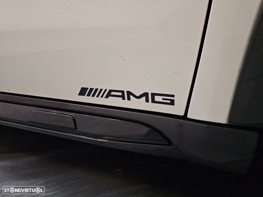 Mercedes-Benz GLA 45 AMG 4Matic Speedshift 7G-DCT - 31