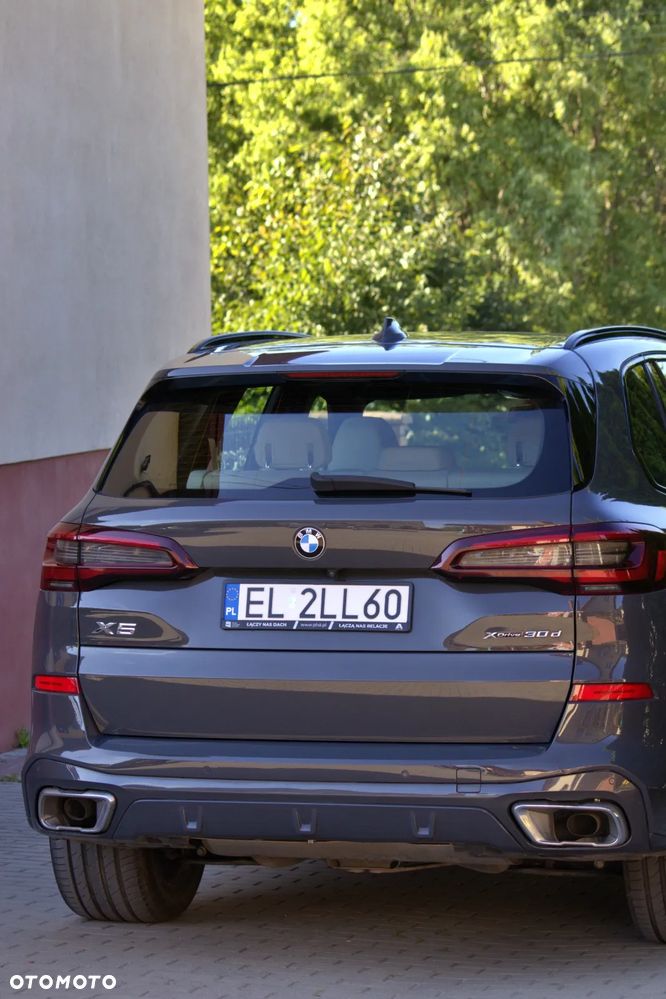 BMW X5 xDrive30d mHEV - 26