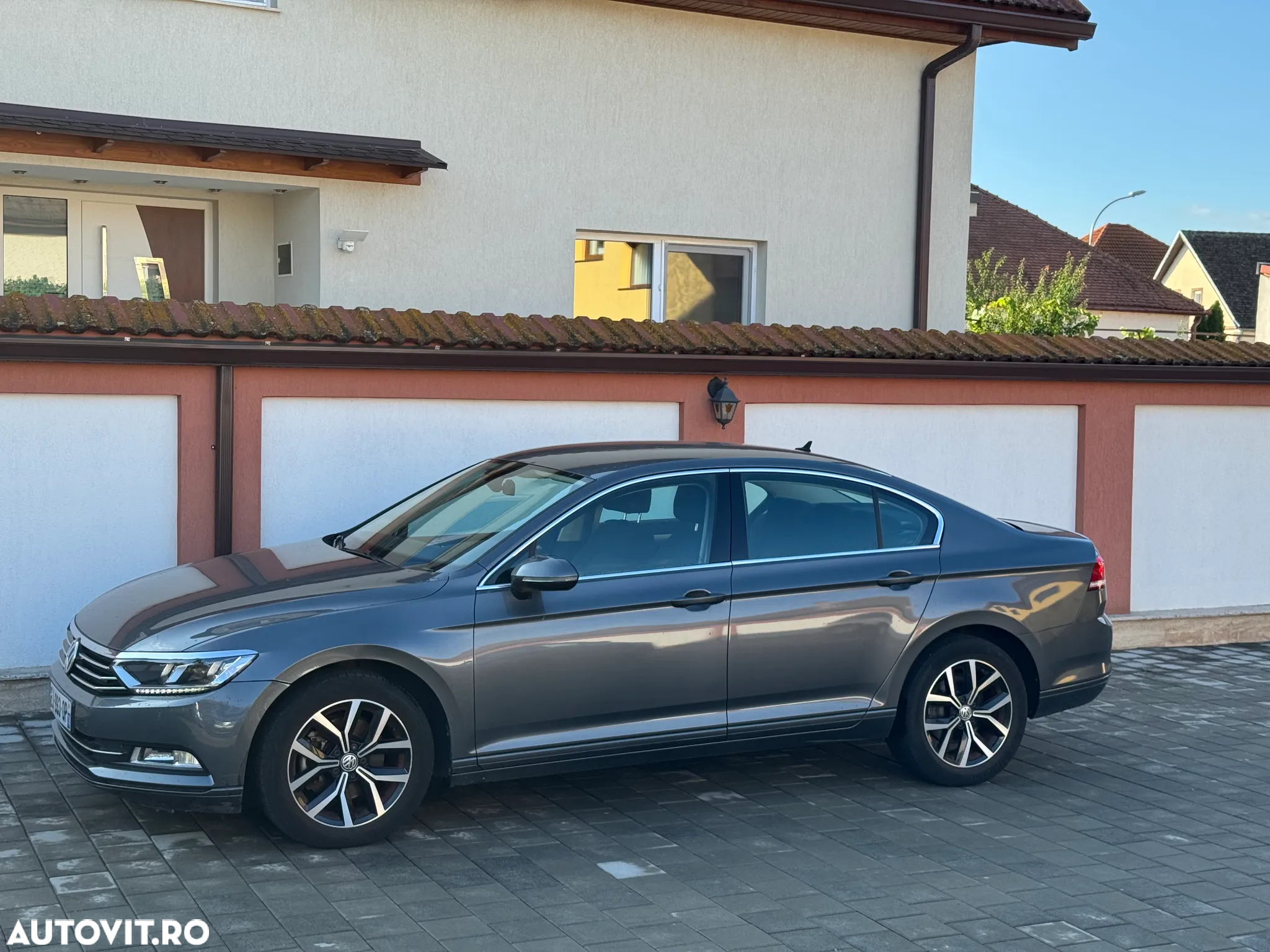 Volkswagen Passat - 18