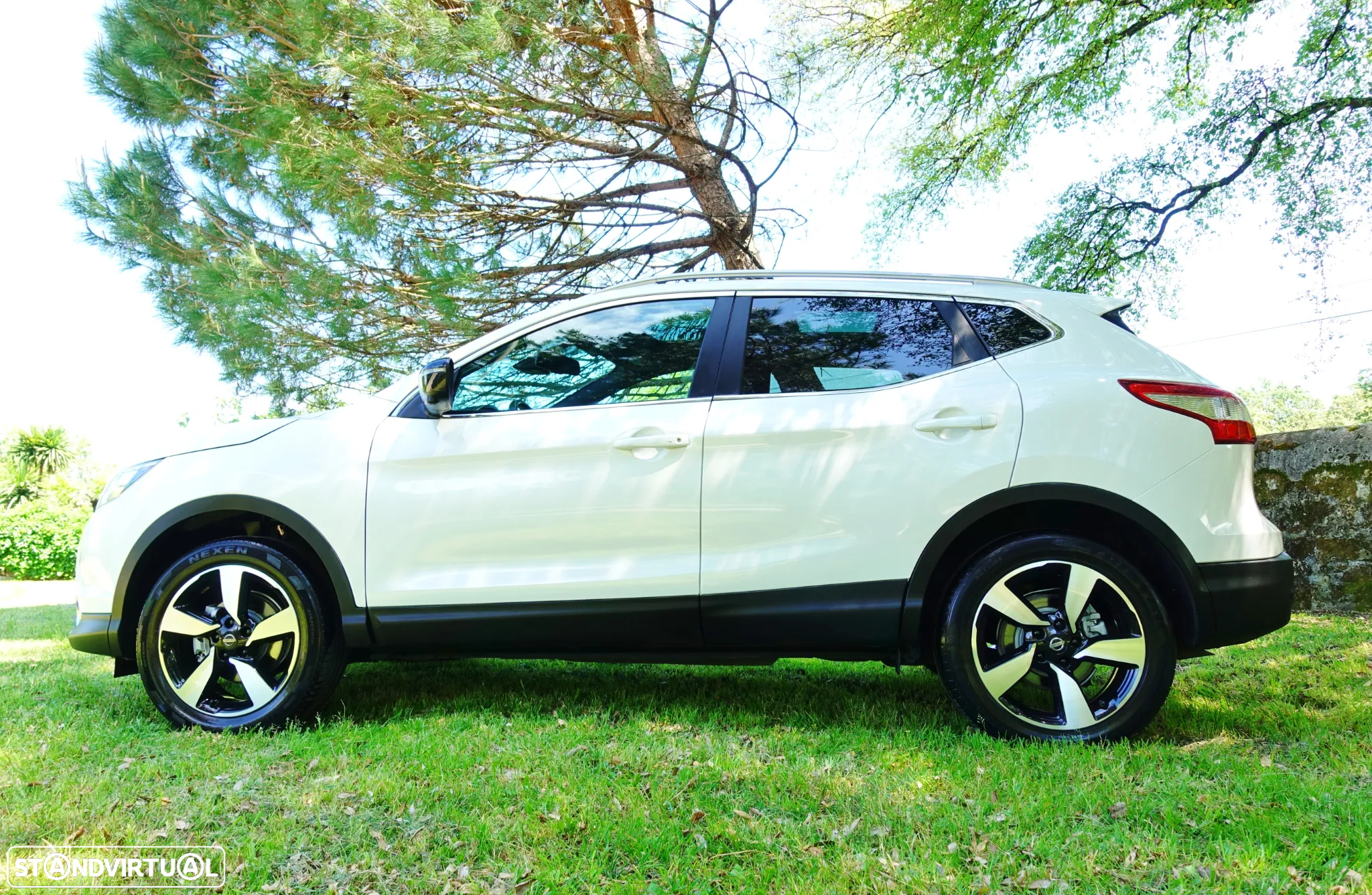 Nissan Qashqai 1.6 dCi N-Connecta 18 - 4