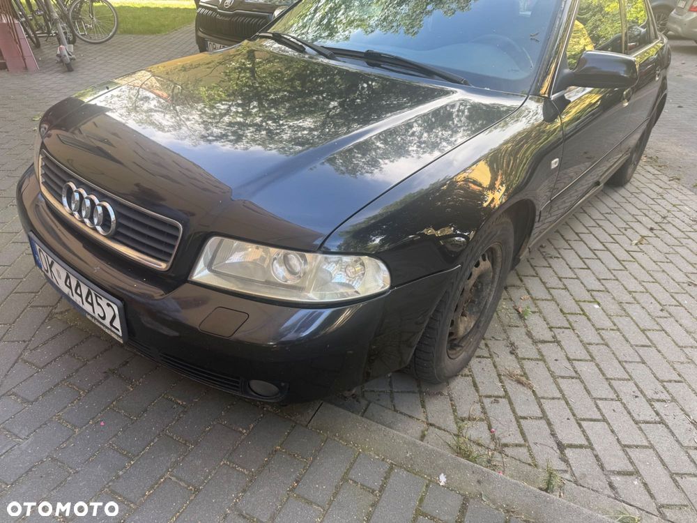 Audi A4 Limousine - 4