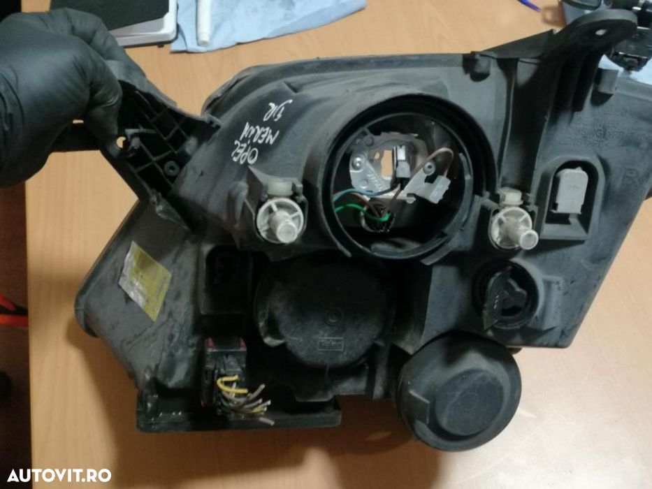 Far dreapta Opel meriva original perfect funcțional - 2